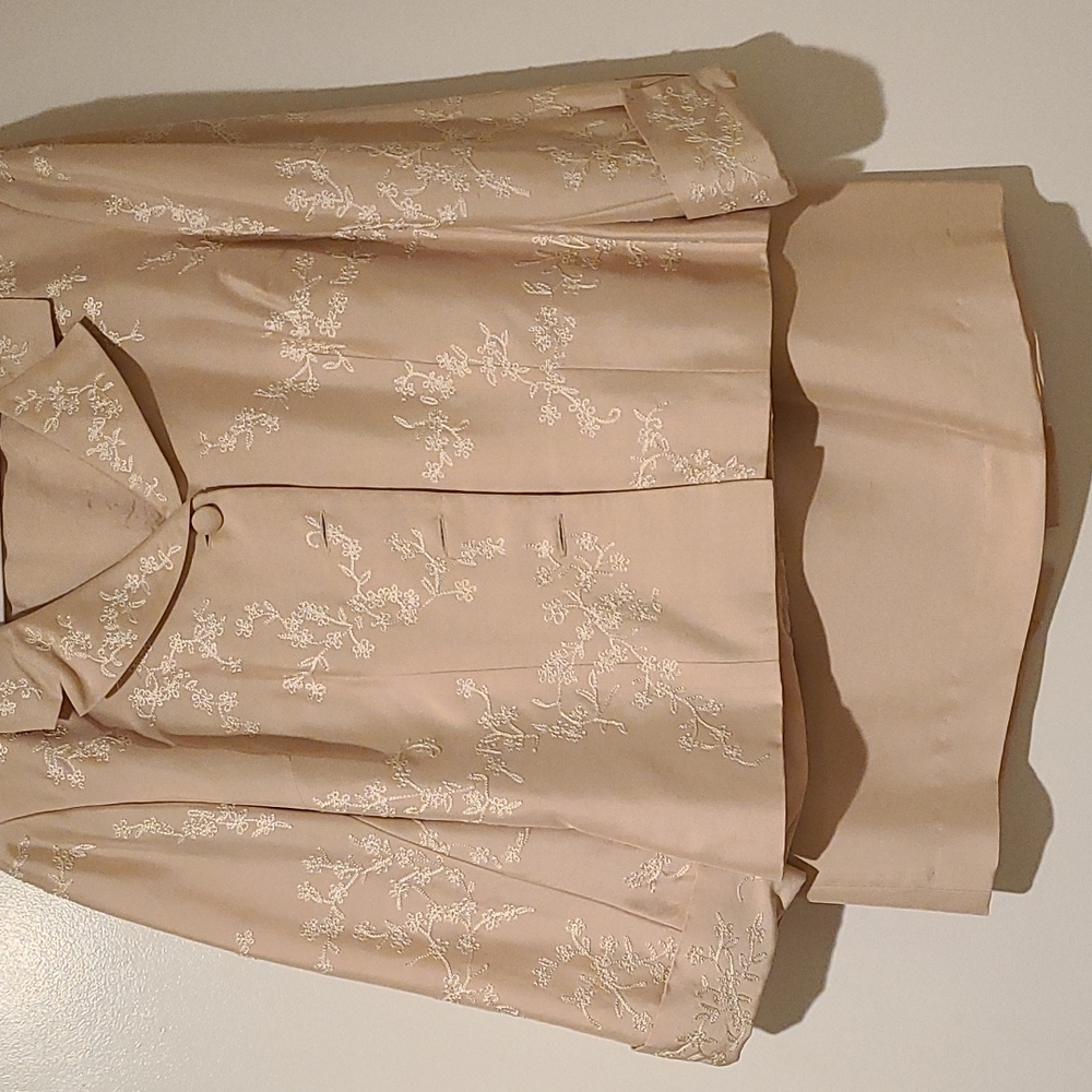 Maggie London Pink, Embroidered Silk Suit. Size 10